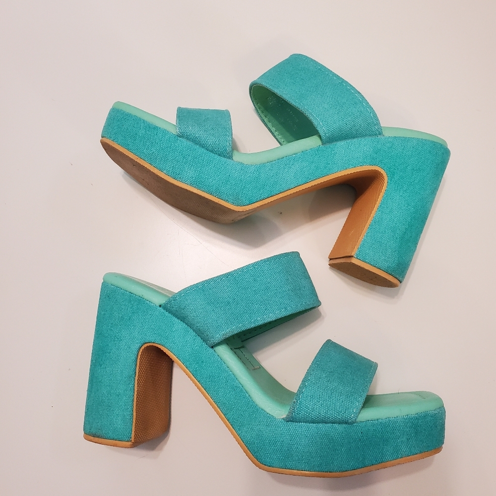 Beach By Matisse 7 Platform Heels Chunky Sandals Turquiose Canvas Square Toe L